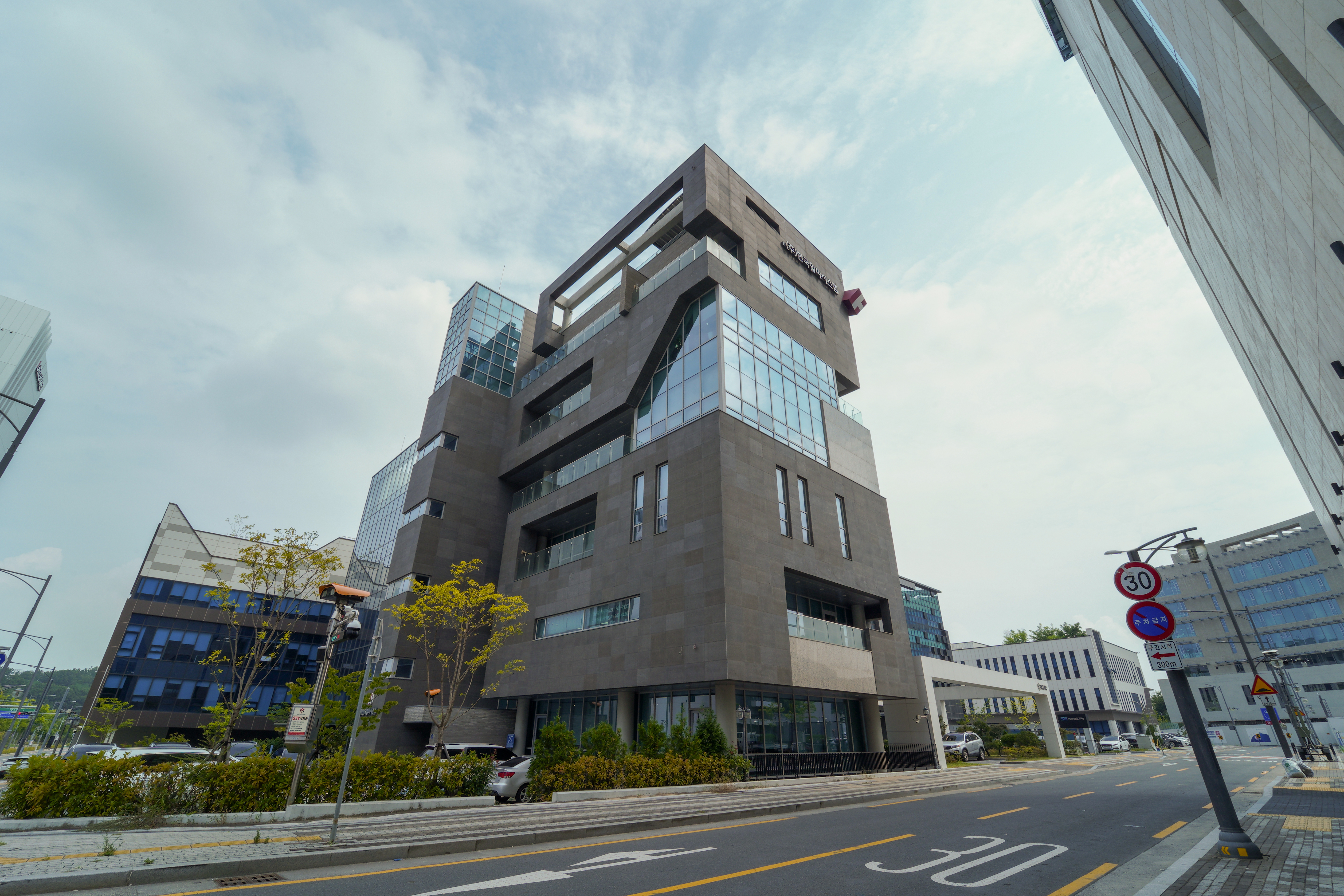 (주)한국알파시스템 소개 이미지